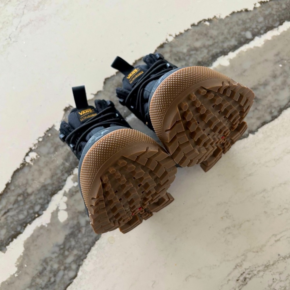RARE Vans Ultrarange EXO Hi GORE-TEX MTE-3 Boot
Black Gold High-Top Sneakerboots - Picture 6 of 16